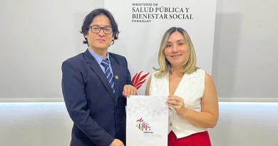 Entrega del Convenio Interinstitucional de Postgrado Resolución S.G. N° 01/2022, en ámbito de los Programas de Postgrado, a la Universidad Católica «Nuestra Señora de la Asunción» – UC